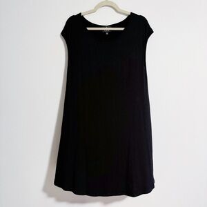 A-Line Hawaii Made - Black Short Sleeve Dress